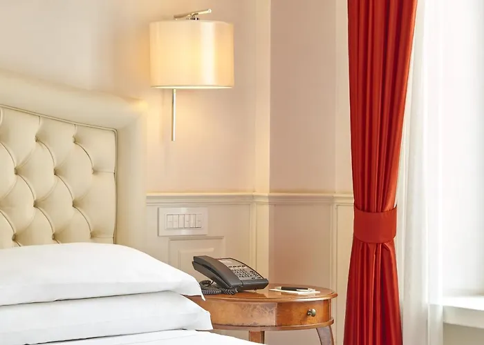 Hotel Degli Artisti 4*