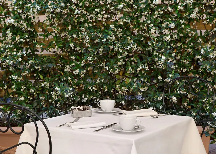 Hotel Degli Artisti 4*