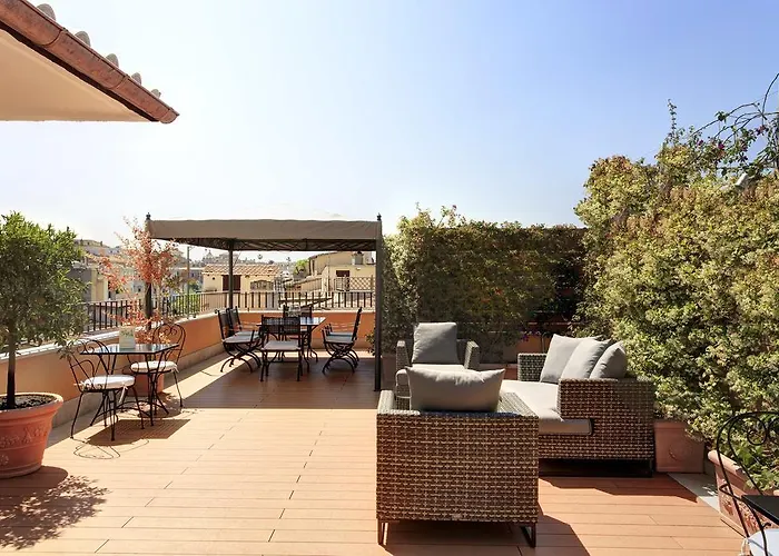 Degli Artisti Hotel 4*